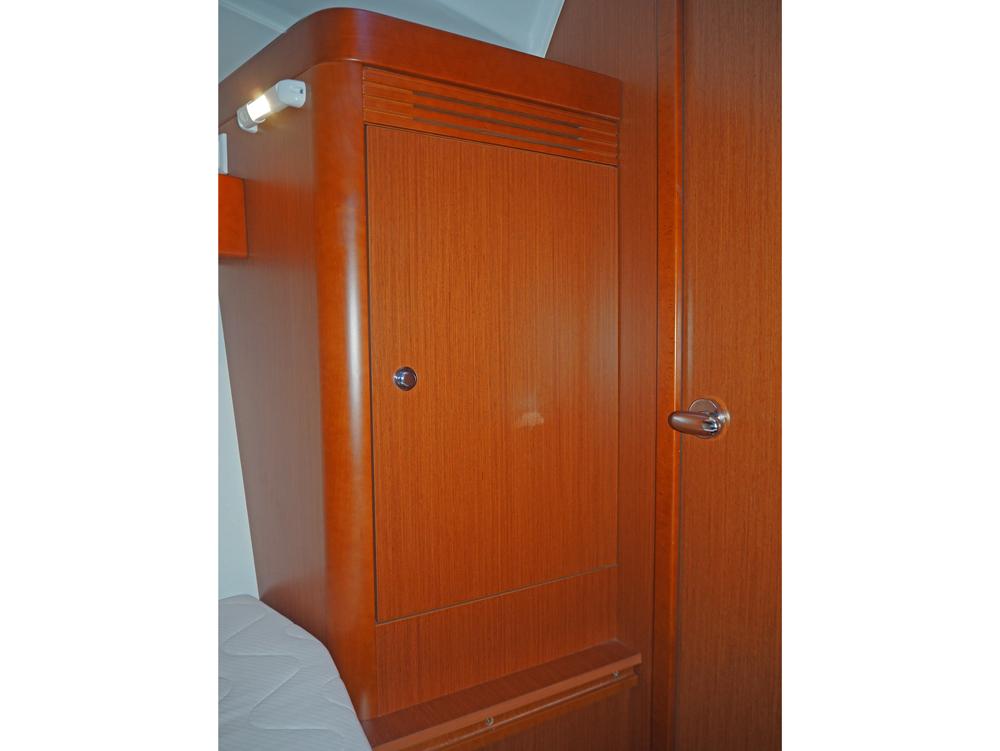 Fore ship, Accommodation